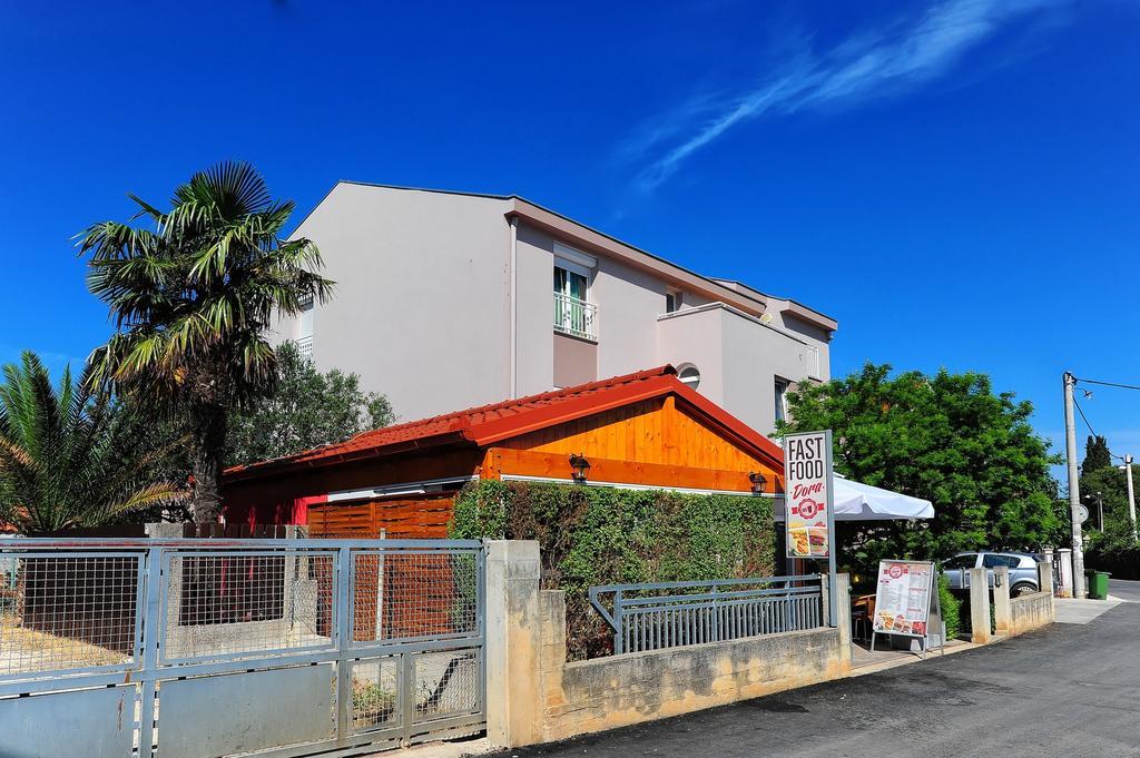 Apartments Magdalena Bibinje Bagian luar foto